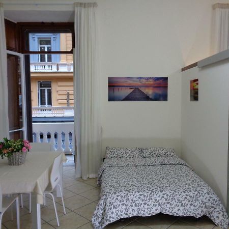A Dream B&B Napoli エクステリア 写真