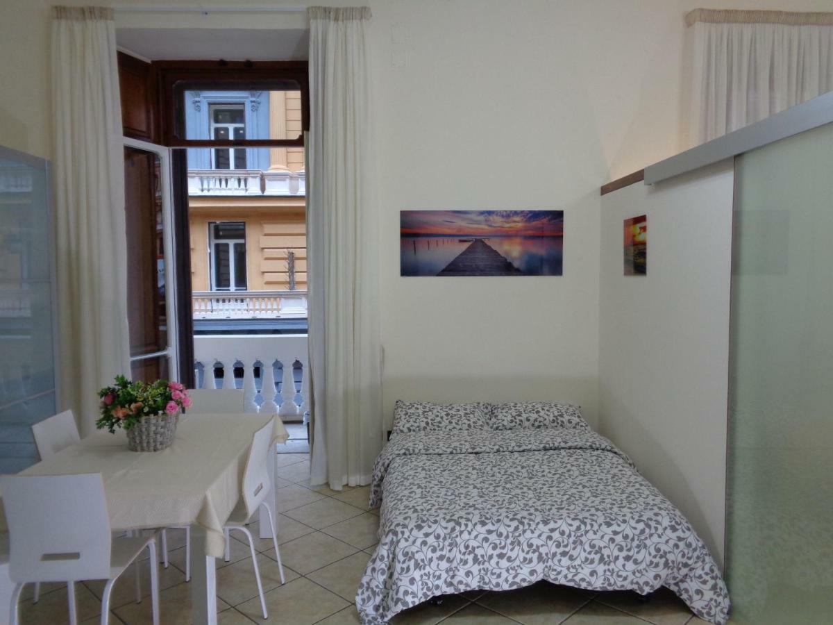 A Dream B&B Napoli エクステリア 写真